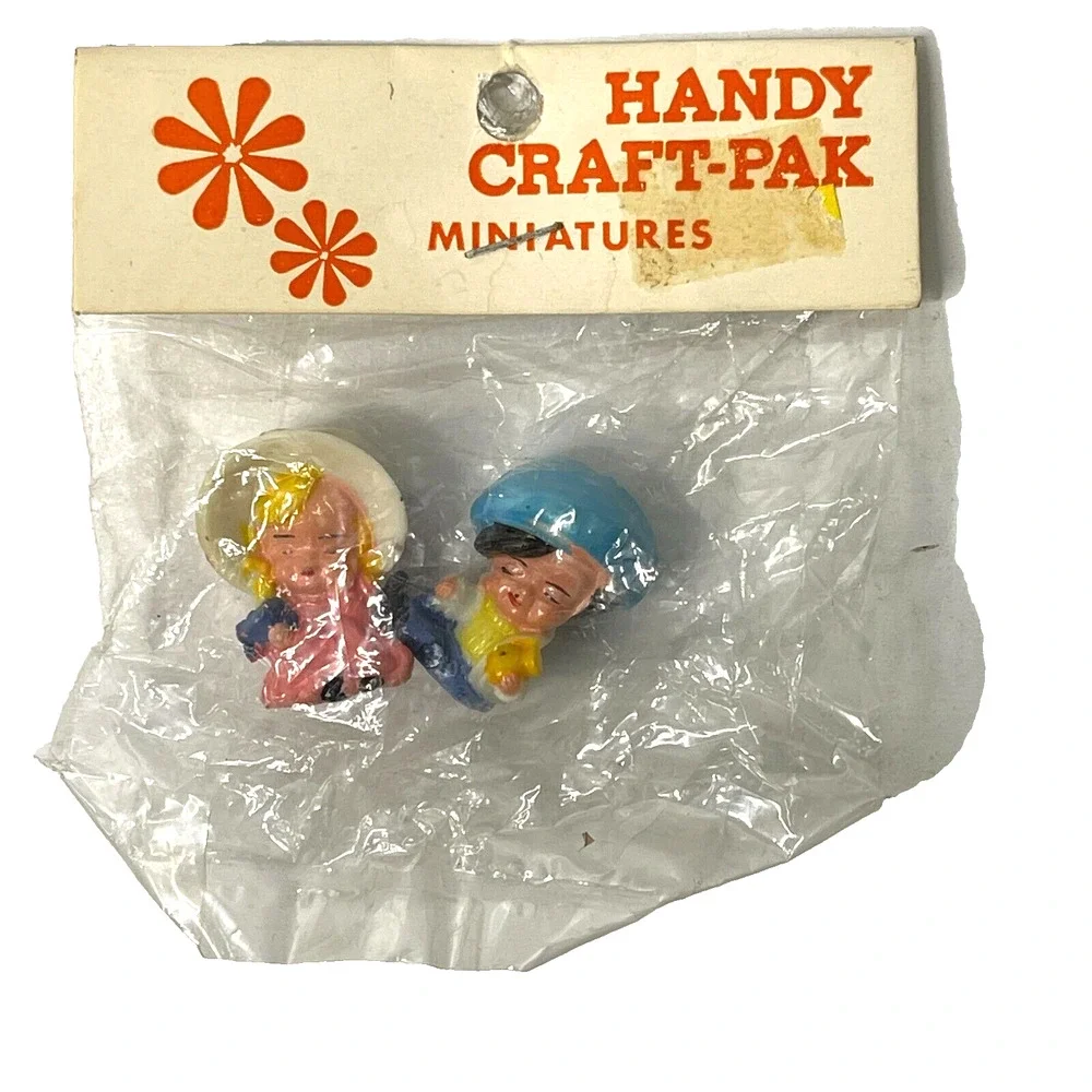 Lot of 2 Handy Crafts Pak Miniature Boy Girl Picnic Figurines Set Vintage